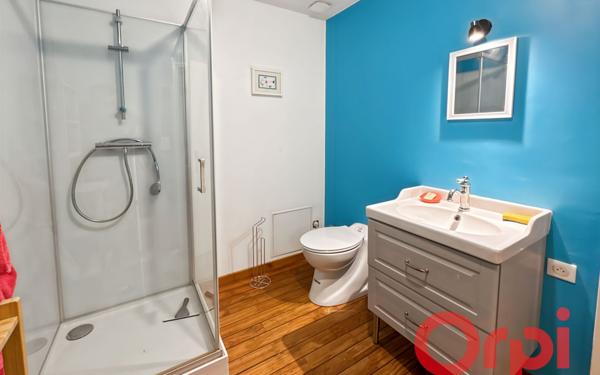 Maison à vendre    8 pièces •  Saint-Amand-Montrond