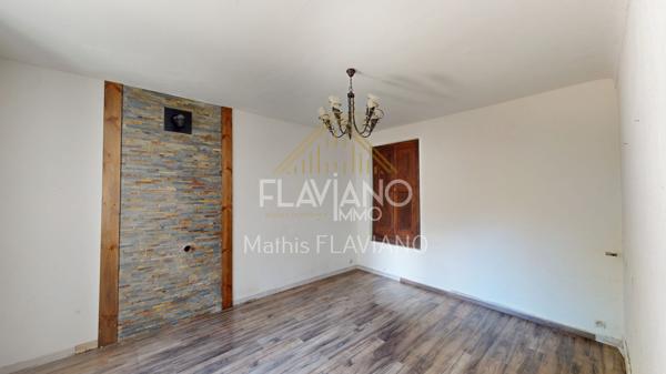 MAISON - PROCHE CENTRE-VILLE - JARDIN & GARAGE Barcelonnette (04400)