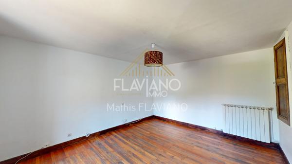 MAISON - PROCHE CENTRE-VILLE - JARDIN & GARAGE Barcelonnette (04400)