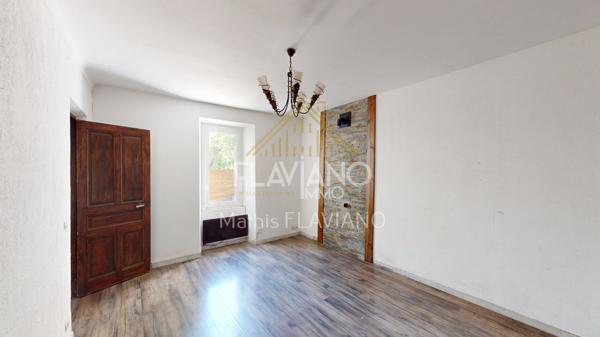 MAISON - PROCHE CENTRE-VILLE - JARDIN & GARAGE Barcelonnette (04400)
