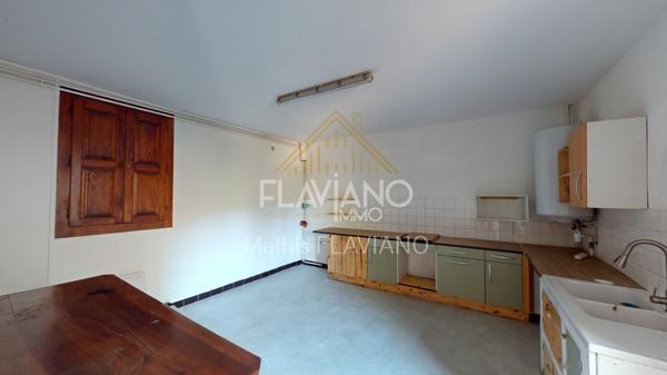 MAISON - PROCHE CENTRE-VILLE - JARDIN & GARAGE Barcelonnette (04400)