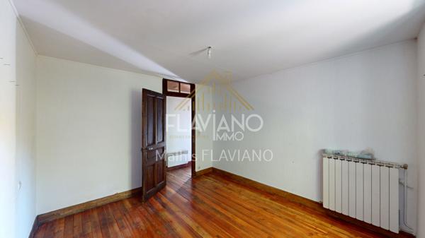 MAISON - PROCHE CENTRE-VILLE - JARDIN & GARAGE Barcelonnette (04400)
