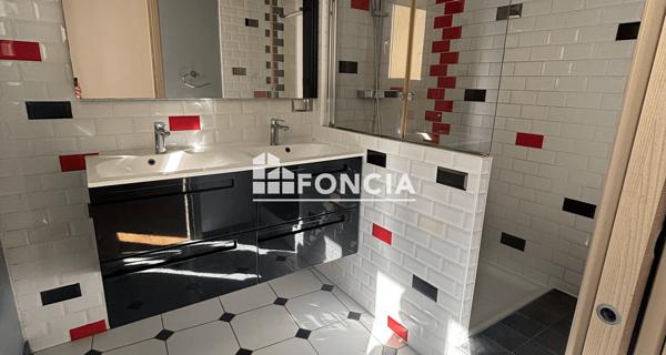 Location Maison 6 pièces 161.56 m² - Marsillargues 34590