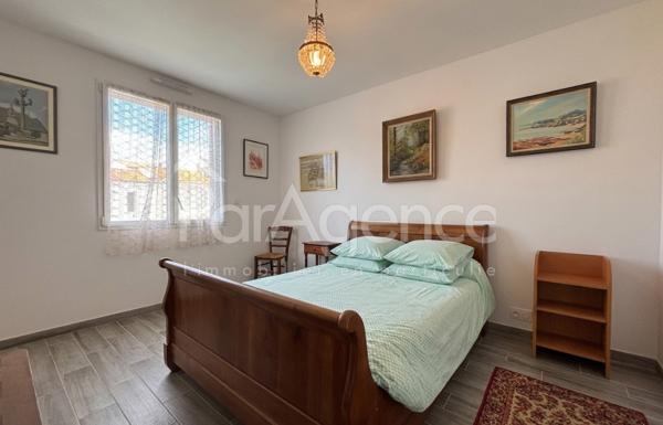 Centre-ville appartement avec grande terrasse et parking