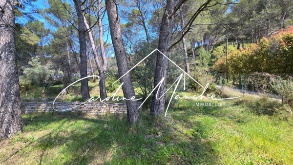 Maison T4 de 85m² à rénover sur terrain de 5000m² en zone naturelle – Ventabren