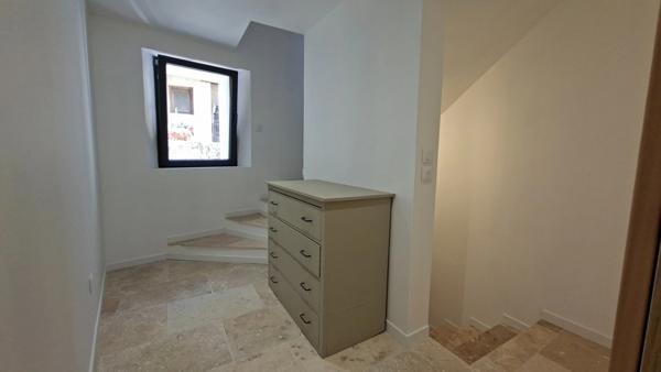 A vendre Maison de village – Mézel (04270) – 50 m² – 3 niveaux