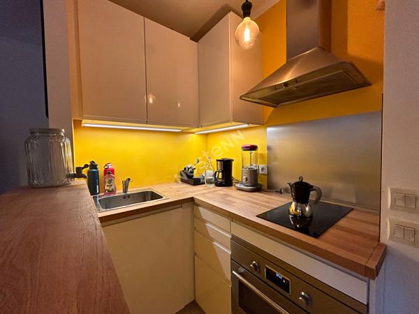 Secteur Pont de Bry - Studio avec balcon - Parking/cave