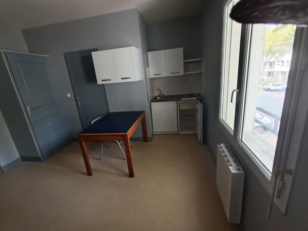 Studio meublé n°12 – 15,94 m² – Centre Halles Saint-Nazaire