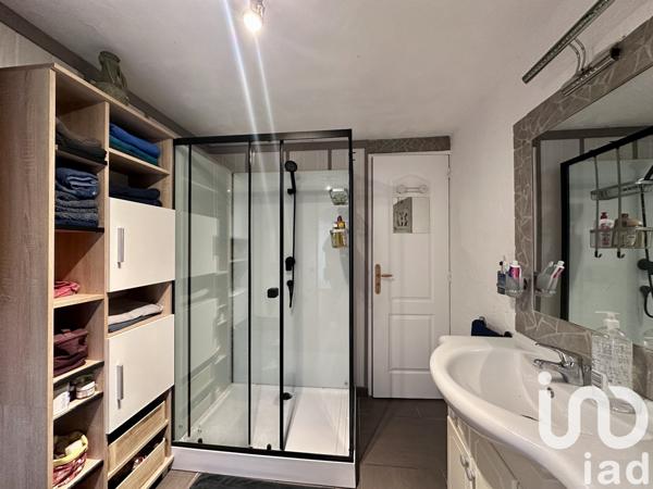 Maison traditionnelle 5 pièces de 88 m² à Maël-Carhaix (22340)