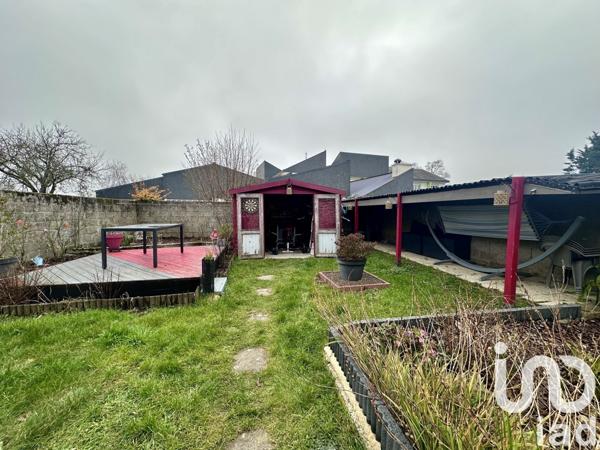 Maison traditionnelle 5 pièces de 88 m² à Maël-Carhaix (22340)