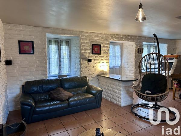 Maison traditionnelle 5 pièces de 88 m² à Maël-Carhaix (22340)