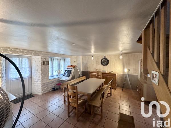 Maison traditionnelle 5 pièces de 88 m² à Maël-Carhaix (22340)