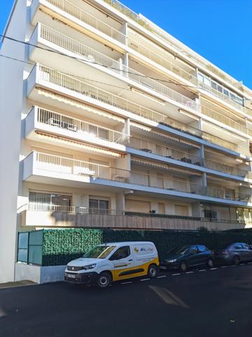 APPARTMENT T3 AVENUE DE MADRID