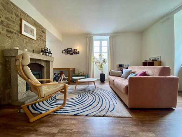 A VENDRE, maison de famille, centre de Dinan - 5 chambres, 176 m², grand jardin, calme et lumineux