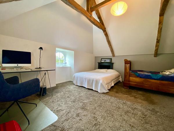 A VENDRE, maison de famille, centre de Dinan - 5 chambres, 176 m², grand jardin, calme et lumineux
