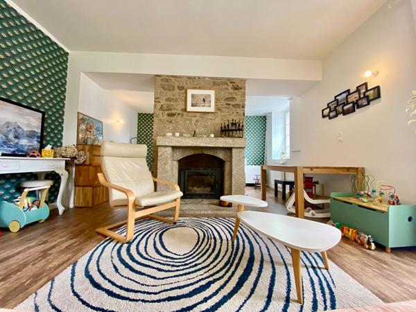 A VENDRE, maison de famille, centre de Dinan - 5 chambres, 176 m², grand jardin, calme et lumineux