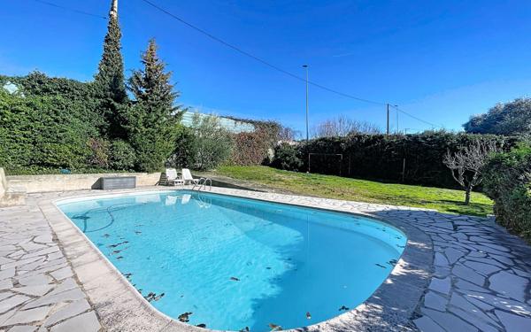 Maison à vendre    5 pièces • 181,86 m2 Vence