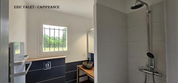 VASTE MAISON PROCHE DE MIMIZAN - 7 PIECES PRINCIPALES - PLAIN-PIED - VASTE TERRAIN PLAT