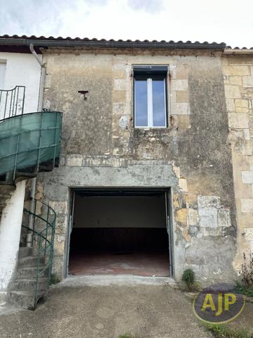 Vente maison Mirambeau : 190 800 € - AJP Immobilier Pons