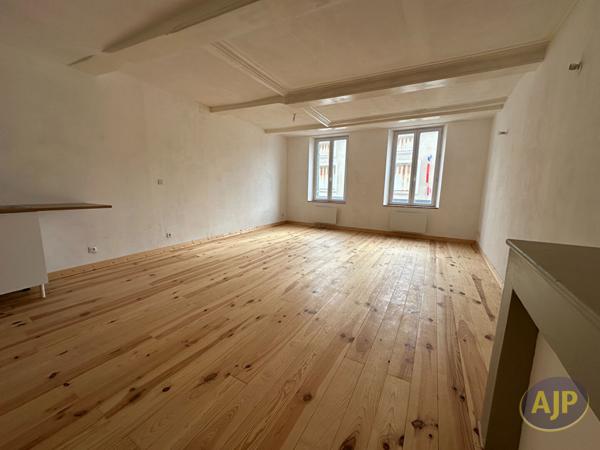 Vente maison Mirambeau : 190 800 € - AJP Immobilier Pons