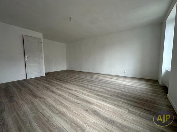 Vente maison Mirambeau : 190 800 € - AJP Immobilier Pons