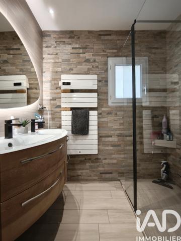 Maison à vendre 5 pièces 122 m² Saint-Mitre-les-Remparts