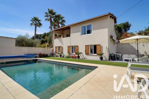 Maison à vendre 5 pièces 122 m² Saint-Mitre-les-Remparts