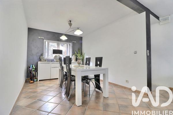 Maison à vendre 5 pièces 122 m² Saint-Mitre-les-Remparts