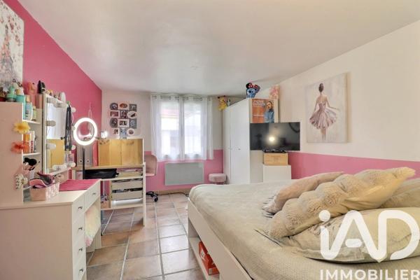 Maison à vendre 5 pièces 122 m² Saint-Mitre-les-Remparts
