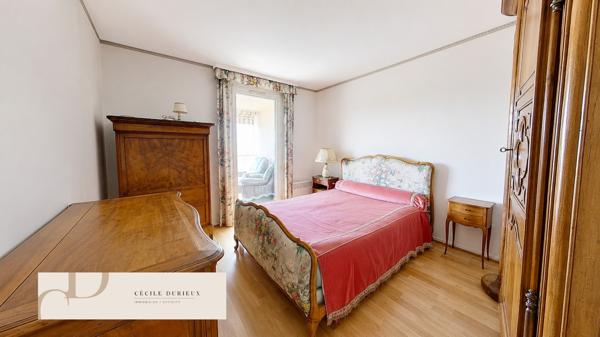 Appartement
         3 pièces
        - 137 m² Exclusivité 640 000 € *