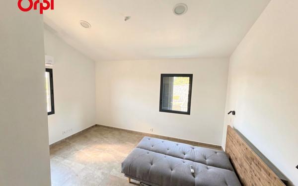 Maison à vendre    5 pièces • 129,95 m2 Saint-Paul