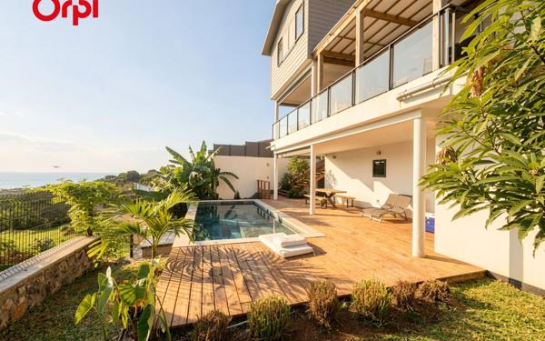 Maison à vendre    5 pièces • 129,95 m2 Saint-Paul