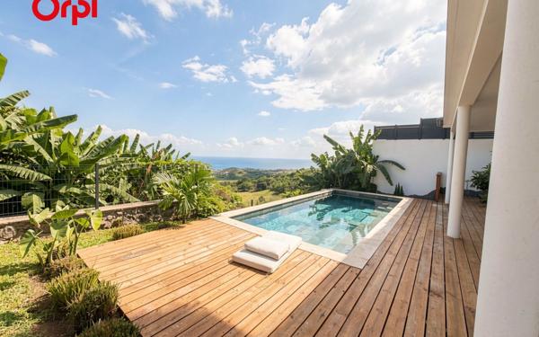 Maison à vendre    5 pièces • 129,95 m2 Saint-Paul