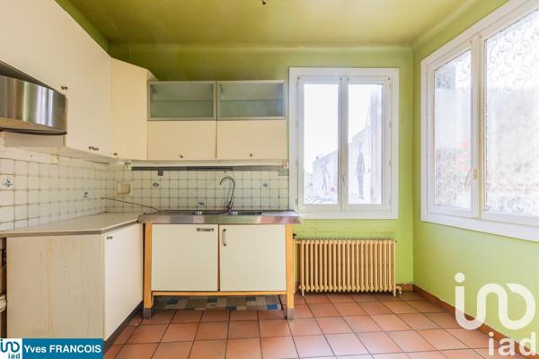 Maison à vendre 6 pièces 121 m² Sainte-Geneviève-des-Bois