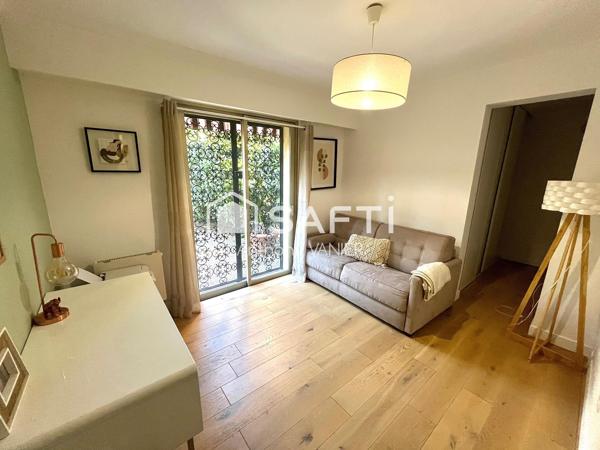 Appartement d'exception avec dépendance, 3 stationnements, calme