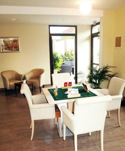 INVESTISSEMENT LOCATIF – ST MAUR DES FOSSES – Résidence EHPAD de L’Orme – 6.14 % de rentabilité