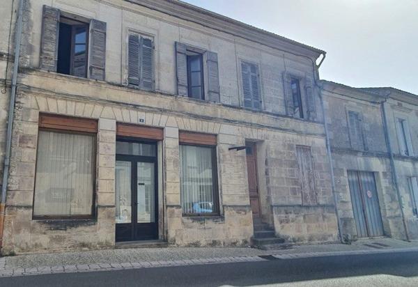 Maison à vendre |  Montlieu-la-Garde |  7 pièces | 245 m²