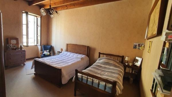 Maison à vendre |  Montlieu-la-Garde |  7 pièces | 245 m²