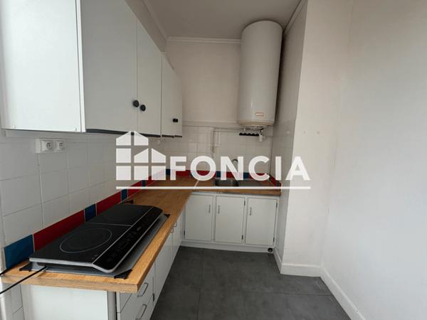 Location Studio 33 m² - Angouleme 16000