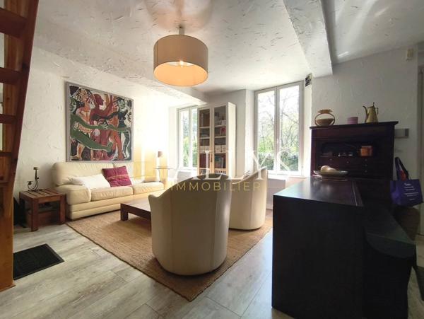 CHARMANTE MAISON ATYPIQUE