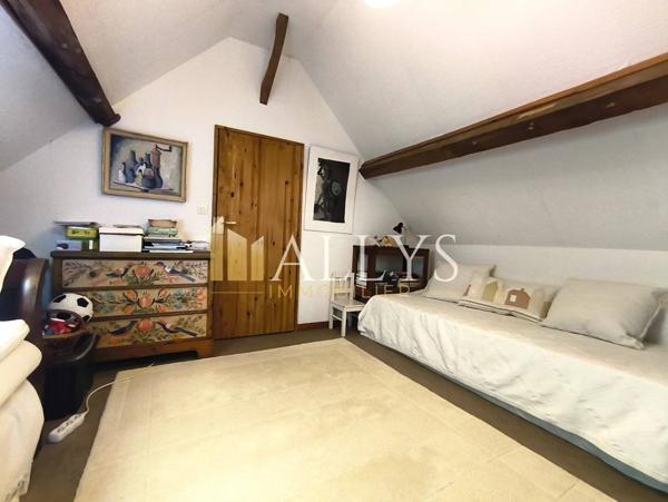 CHARMANTE MAISON ATYPIQUE