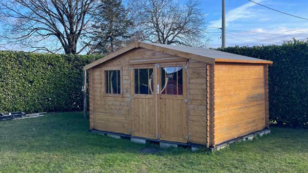 Mobil home avec assainissement, garage et jardin