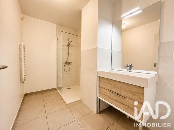 Appartement à vendre 4 pièces 72,4 m² Saint-Just-Saint-Rambert