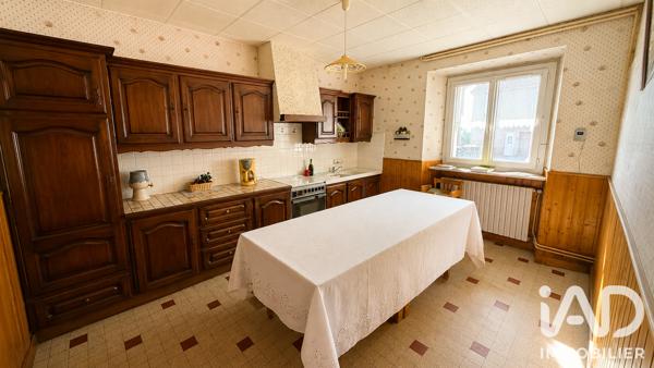 Maison à vendre 12 pièces 310 m² Bains