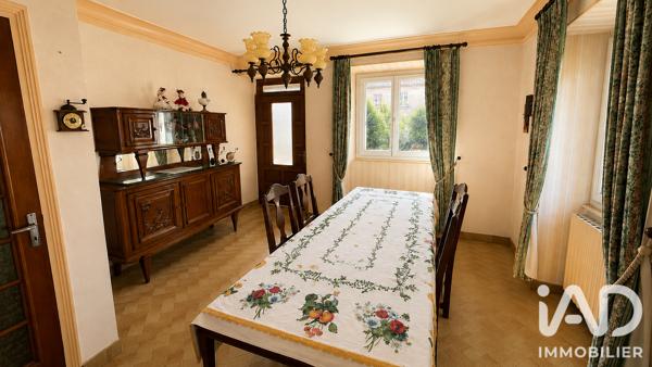 Maison à vendre 12 pièces 310 m² Bains