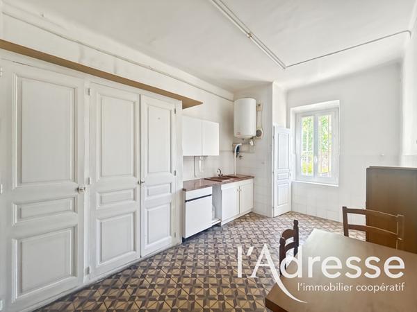 Local commercial Aubagne - 10 pièces - 344 m2