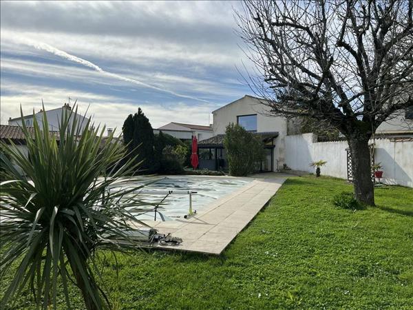 Maison à vendre |  Puilboreau |  6 pièces | 210 m²