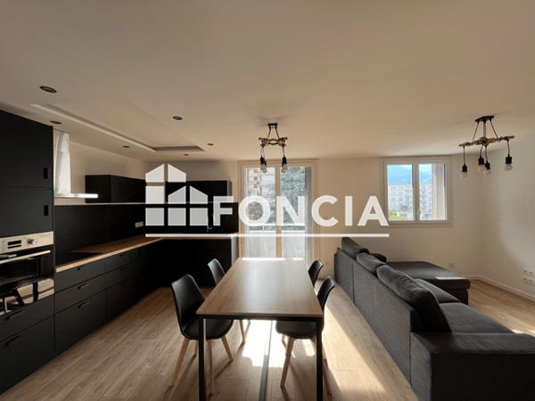 Location Appartement meublé 3 pièces 63.7 m² - 38 40 RUE ANATOLE FRANCE Grenoble 38100