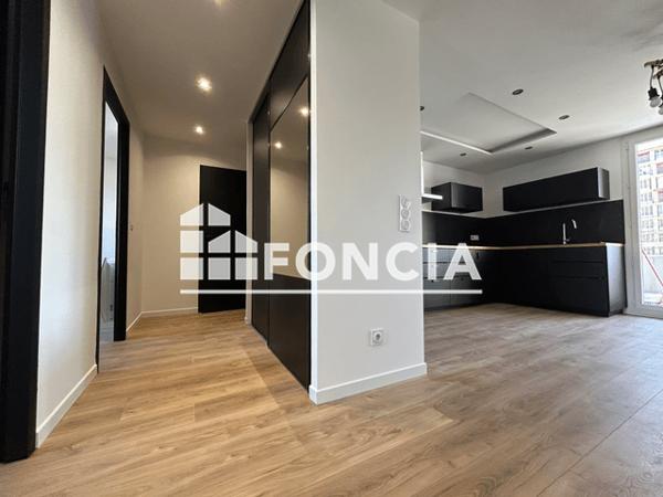 Location Appartement meublé 3 pièces 63.7 m² - 38 40 RUE ANATOLE FRANCE Grenoble 38100