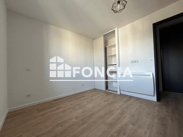 Location Appartement meublé 3 pièces 63.7 m² - 38 40 RUE ANATOLE FRANCE Grenoble 38100